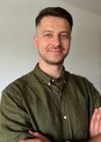 Arkadiusz  Kucharski 